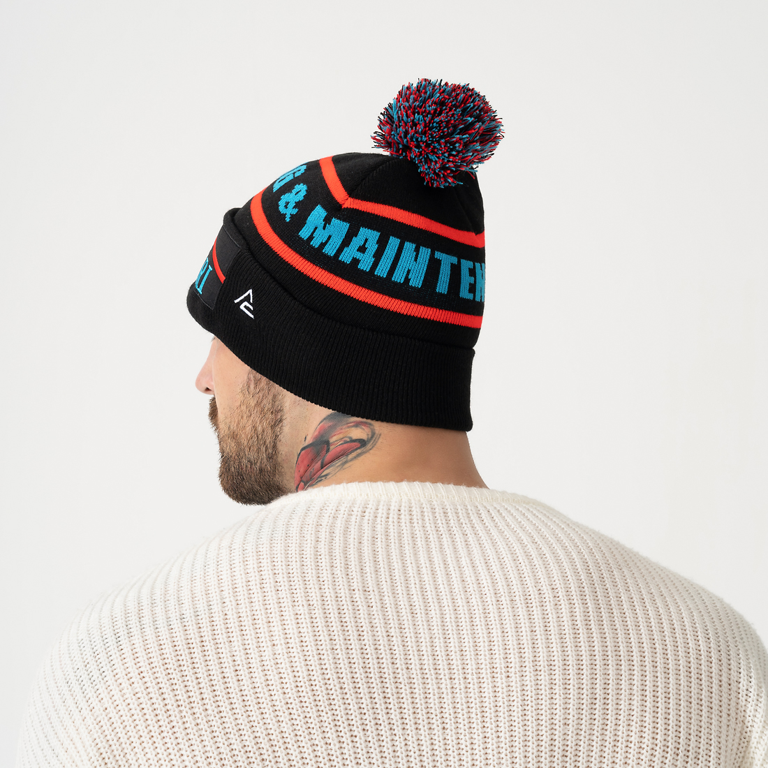 Wholesale OEM Customn Logo Winter jacquard Knitted Pom Pom Beanie Hat Factory